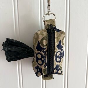 COPY - DOG POOP BAG HOLDER - CAMOUFLAGE SKULLS PRINT